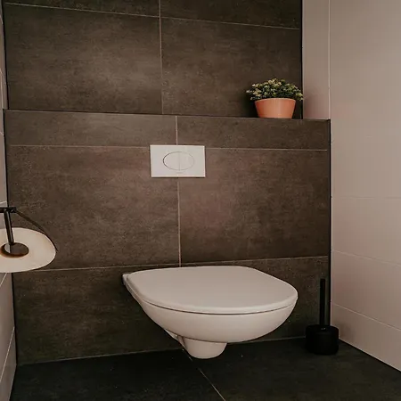 Modern Waterfront Retreat Casa de Férias Uitgeest