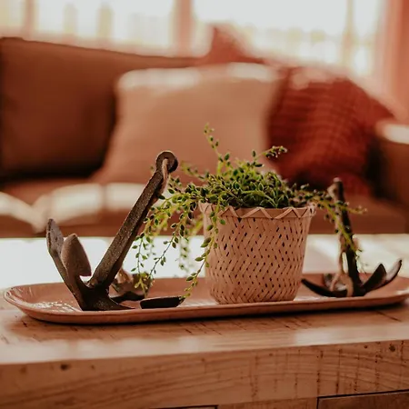 Modern Waterfront Retreat Uitgeest