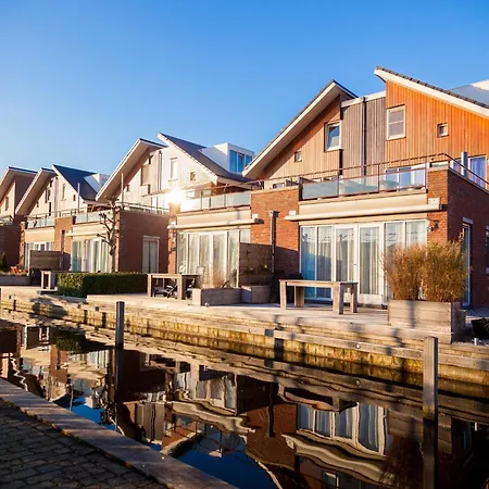 Vakantiehuis Beautiful House With Ac, In The Port Of Uitgeest